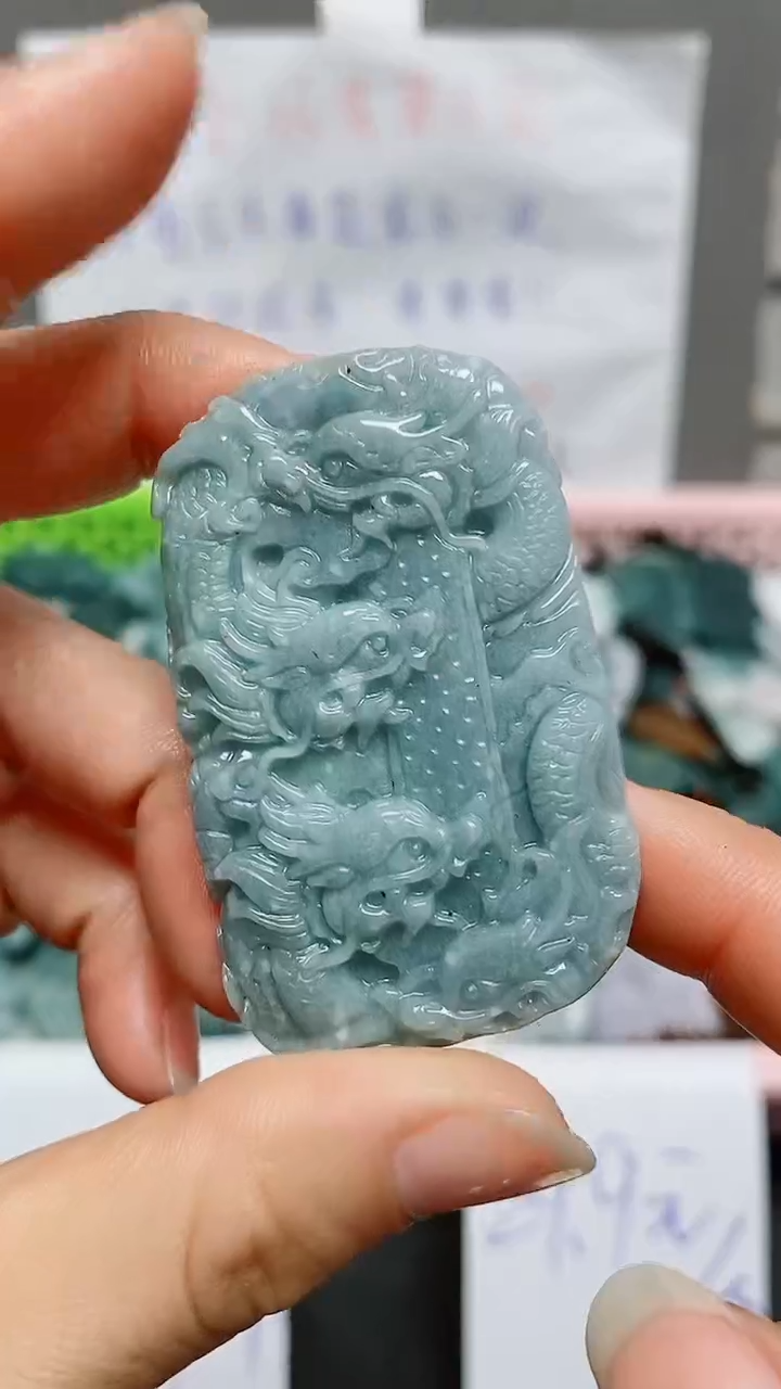 【闪购商品】翡翠颈饰未镶嵌天然翡翠A货