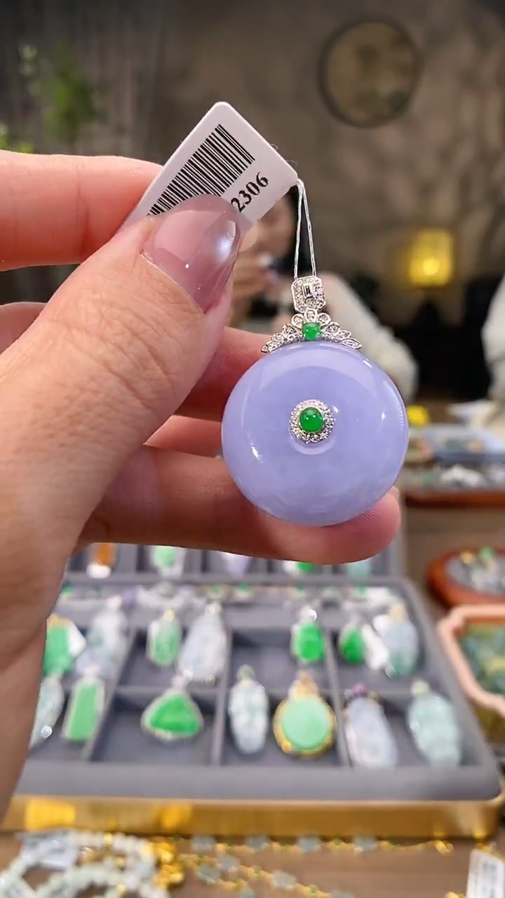 吊坠(不含链)18K金镶嵌翡翠平安扣