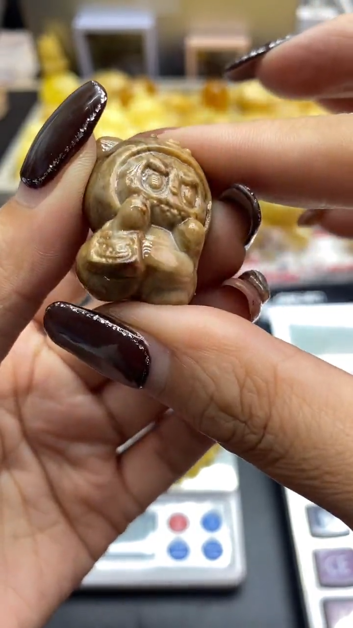 琥珀未镶嵌珠宝奇石481