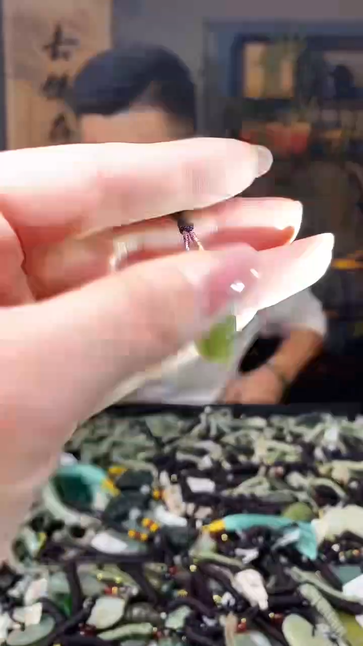 颈饰未镶嵌和田玉多样性发货，拍一发一