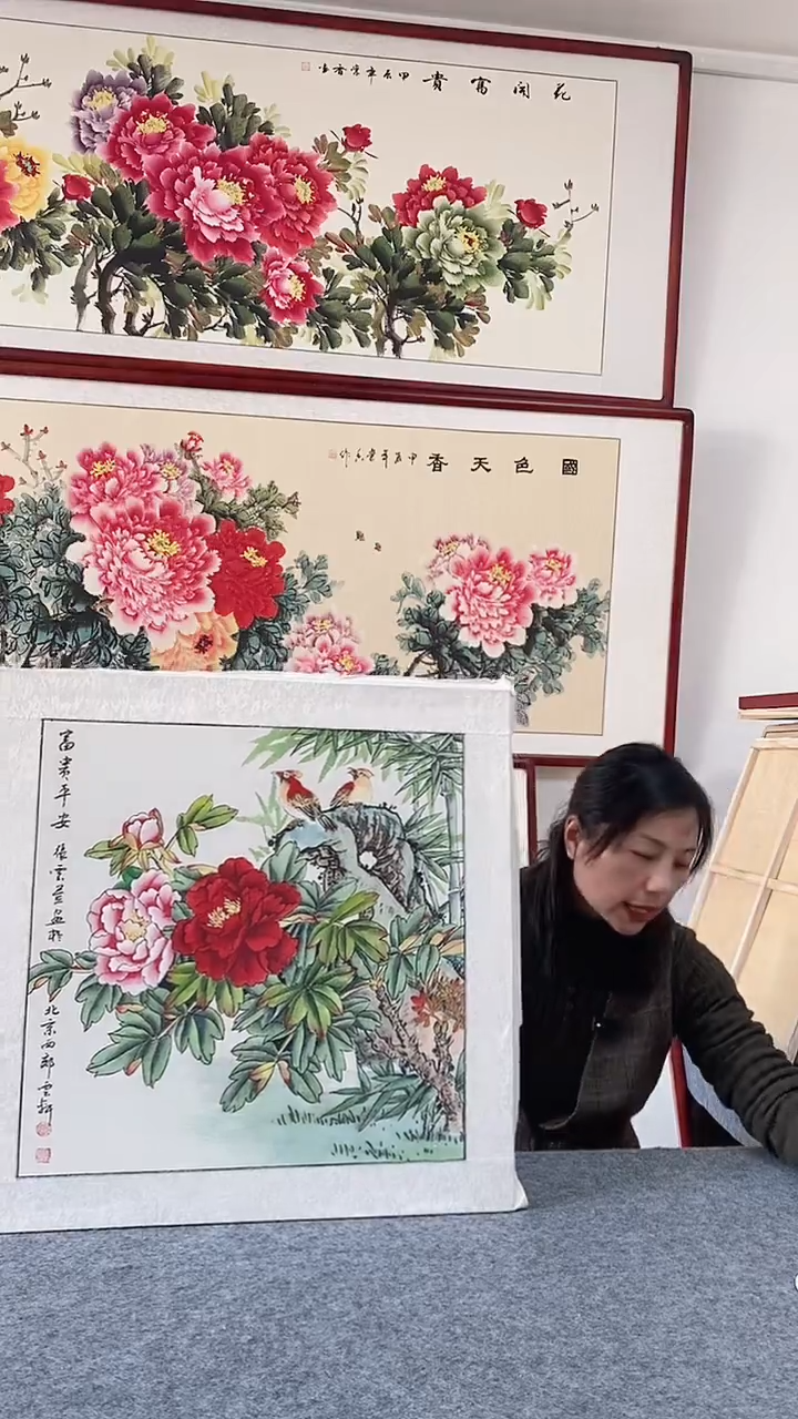 国画纯手绘65*65CM带框装饰字画