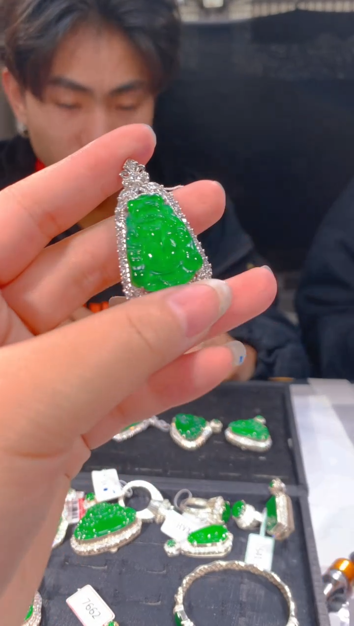 【闪购商品】定制翡翠未镶嵌119多样性发货（发其一）