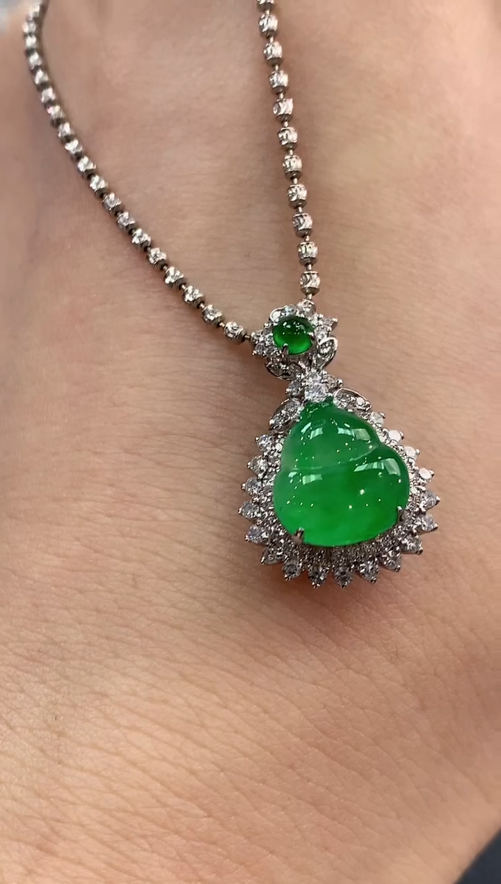 【闪购商品】翡翠吊坠(不含链)18K金镶嵌C105