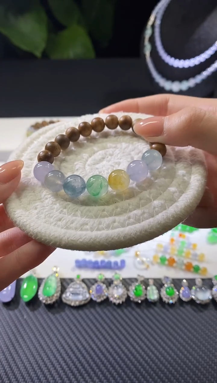 【闪购商品】翡翠挂件未镶嵌天然翡翠手串（买断价）