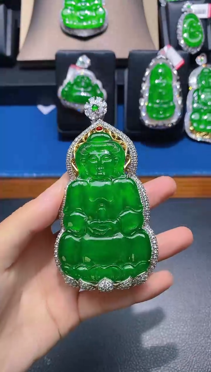 【闪购商品】翡翠颈饰未镶嵌天然A货翡翠Q12