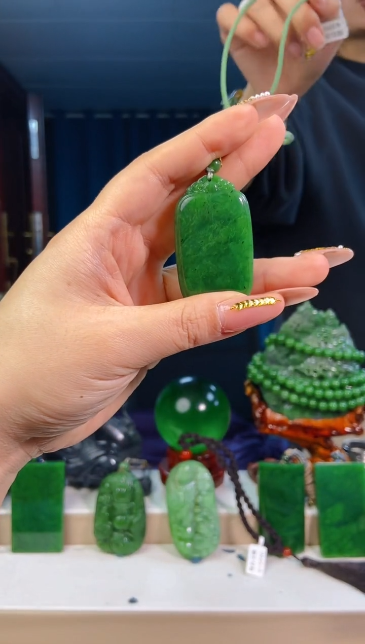 【闪购商品】和田玉挂件未镶嵌1