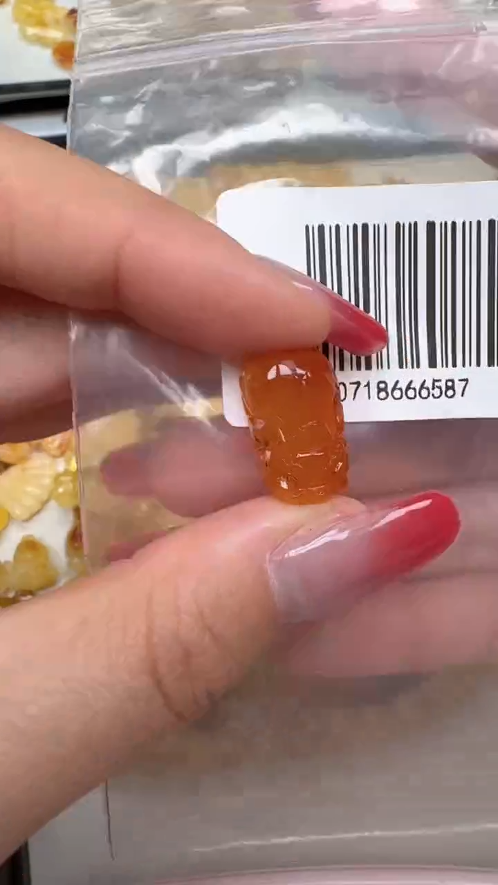 裸石琥珀未镶嵌如图