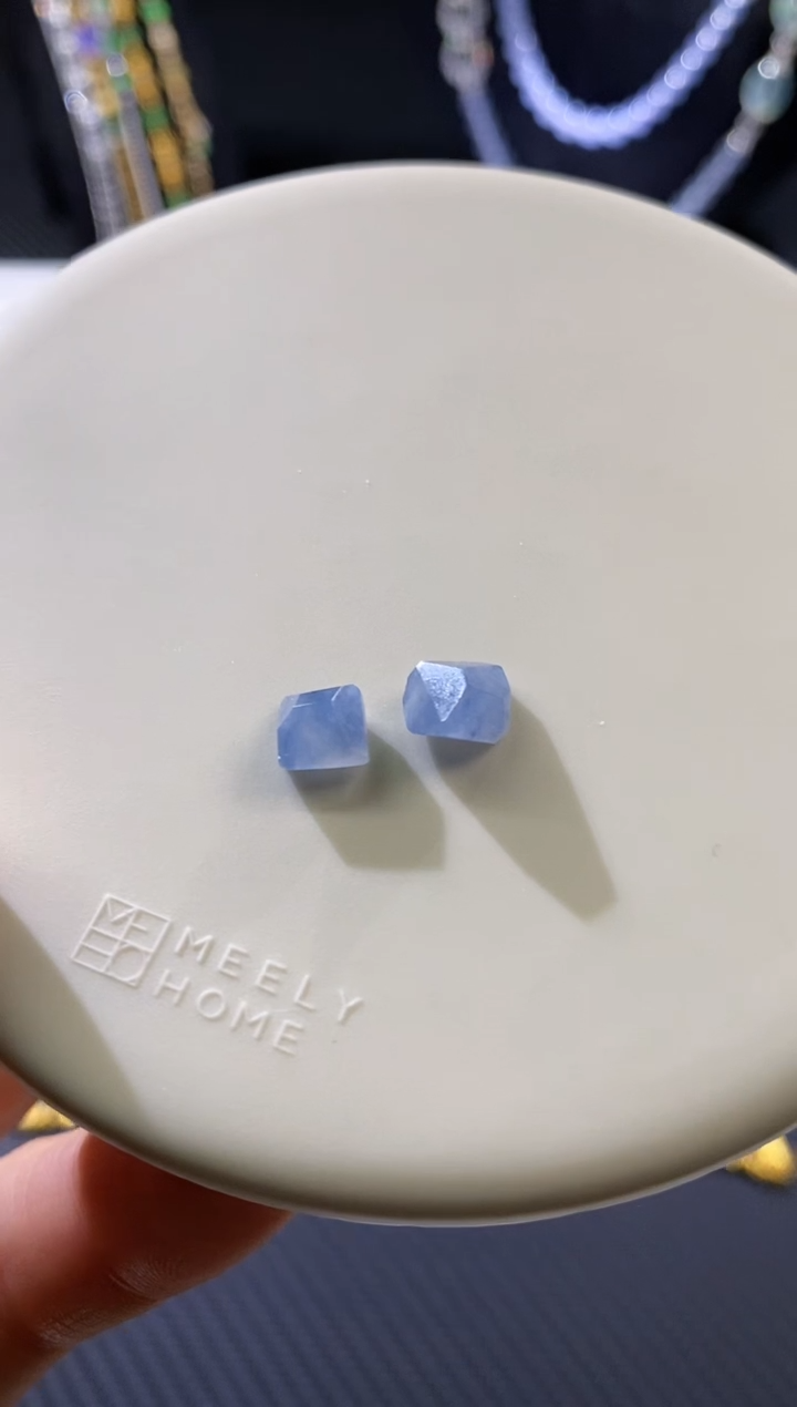 【闪购商品】翡翠挂件未镶嵌裸石一对