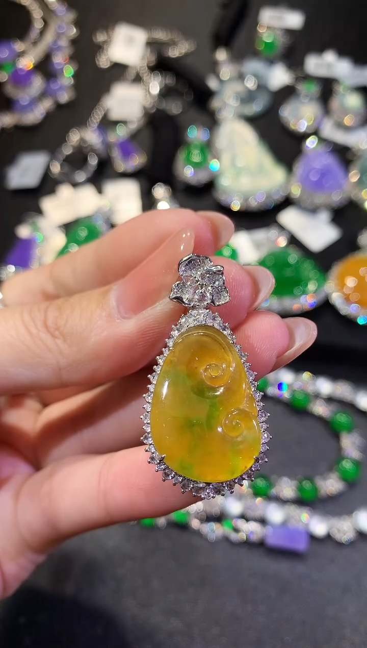 【闪购商品】翡翠吊坠(不含链)18K金镶嵌116-如意29800