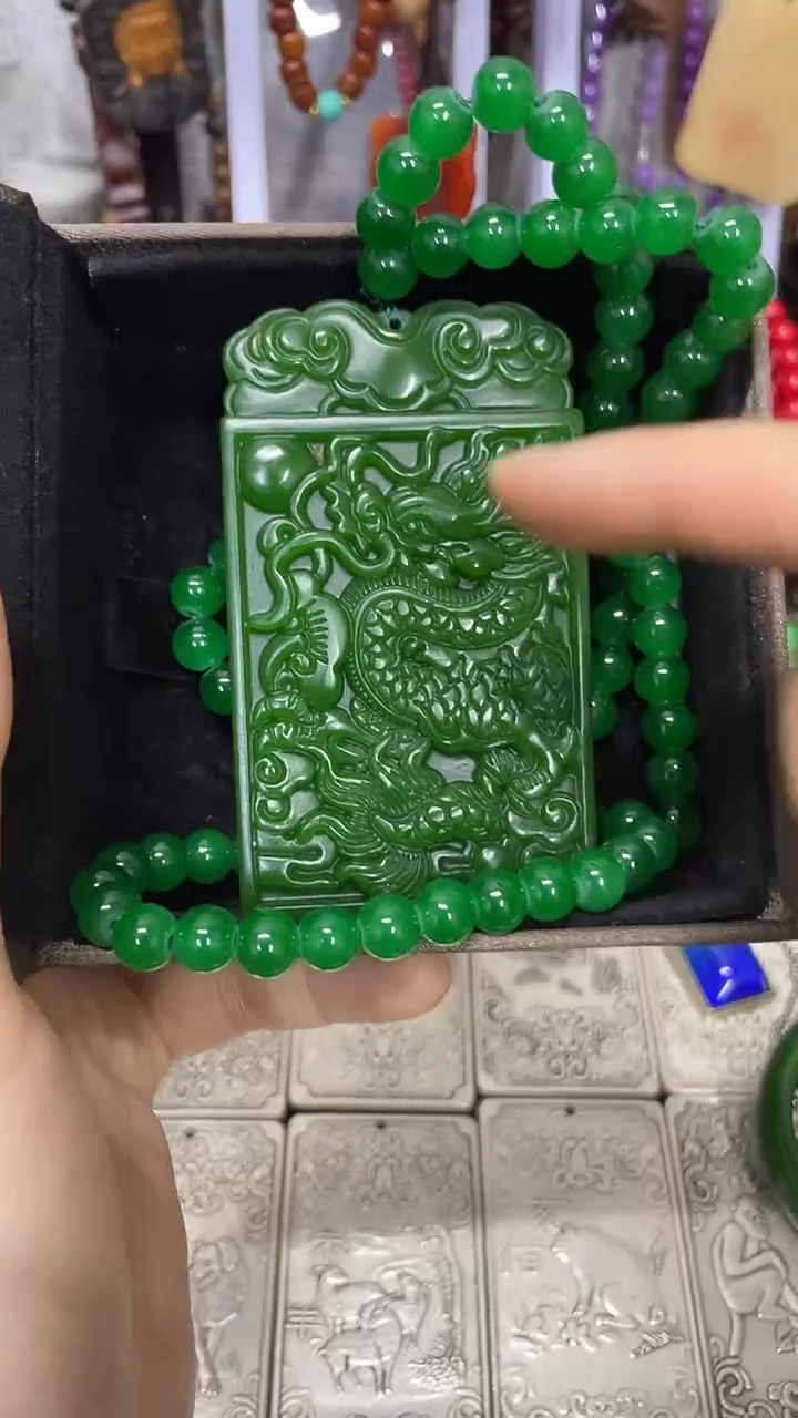 摆件主播推荐如图所示