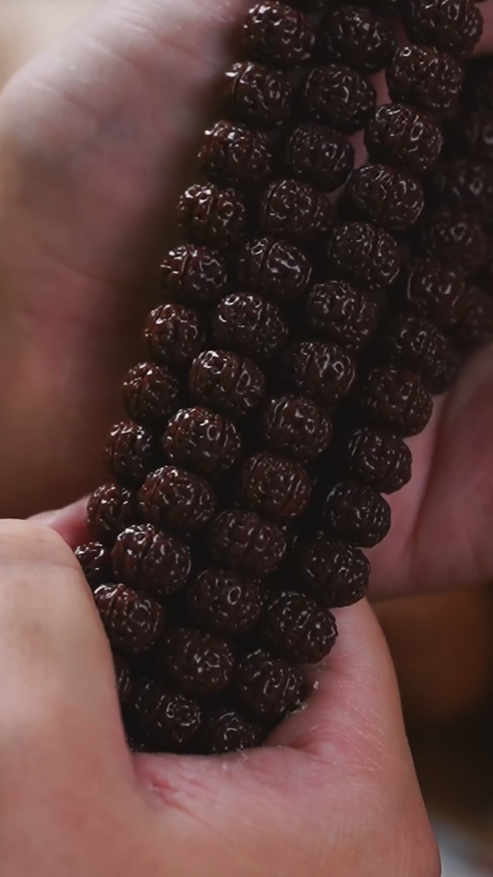 【闪购商品】金刚菩提吊坠玺呈枝蓝•喜哥树王10mm108 64