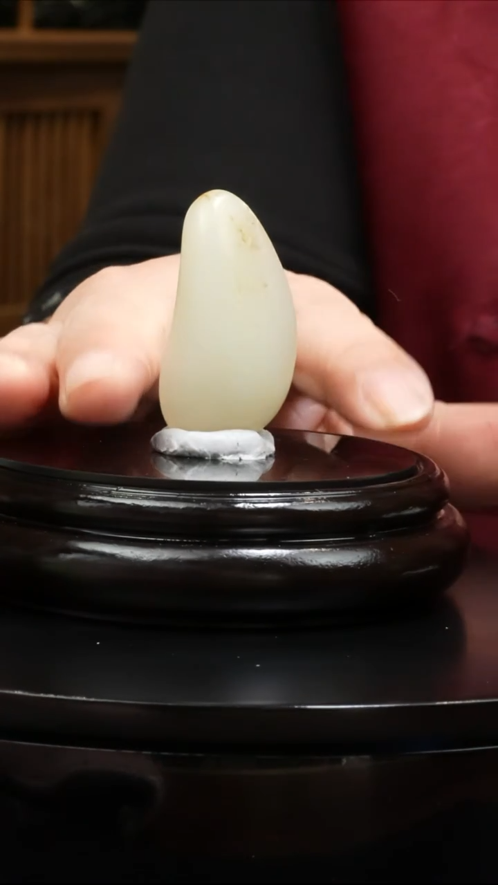 【闪购商品】和田玉吊坠(不含链)未镶嵌22.6克和田玉原石