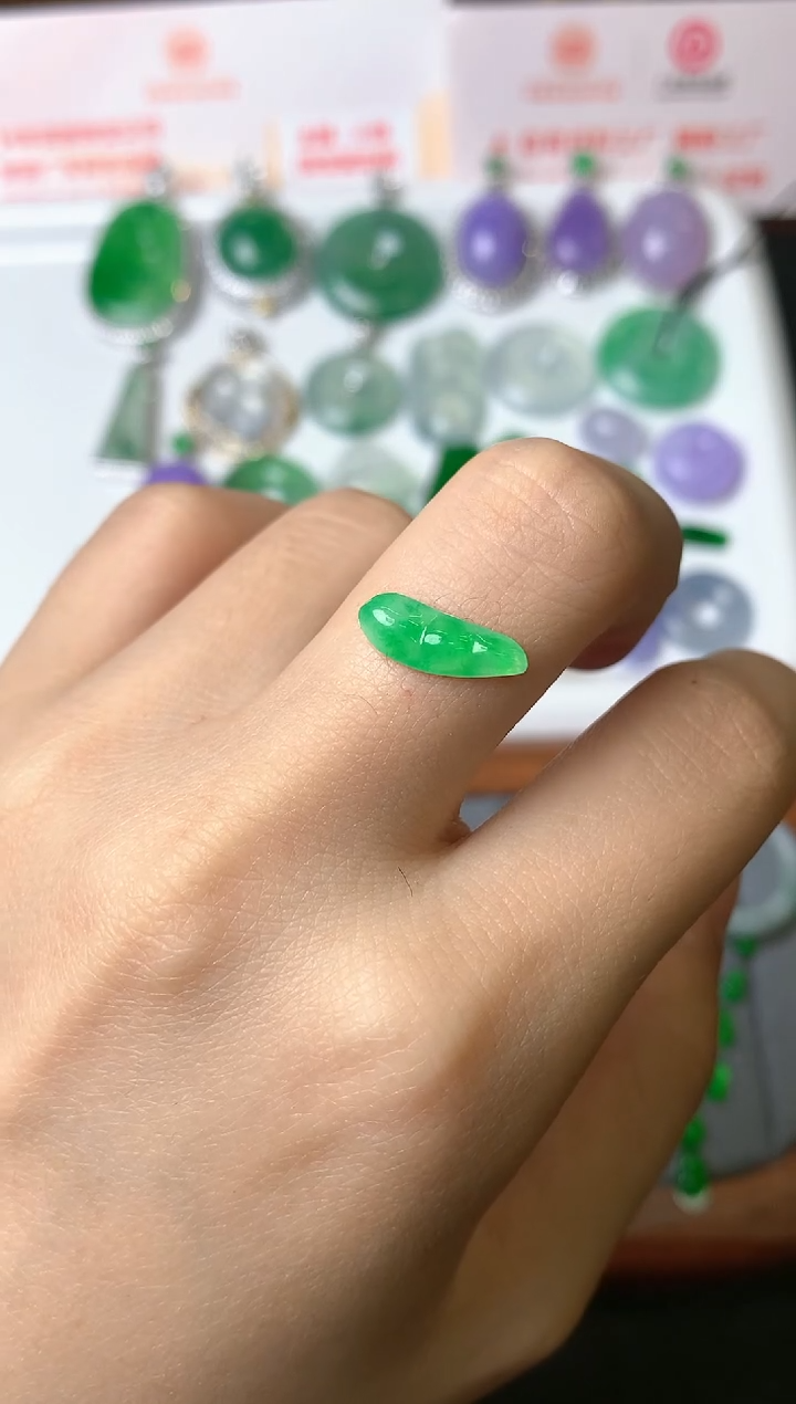 【闪购商品】定制翡翠未镶嵌裸石（镶嵌定制）