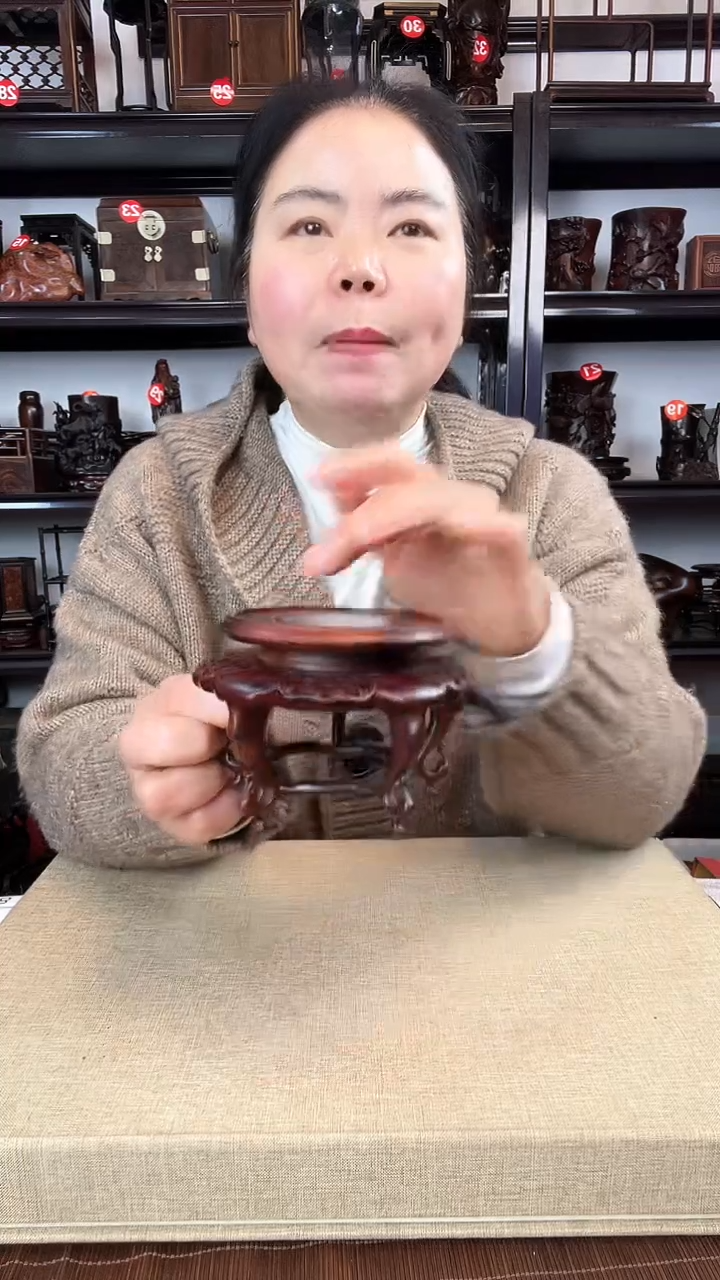 【闪购商品】木870老李红木工艺品