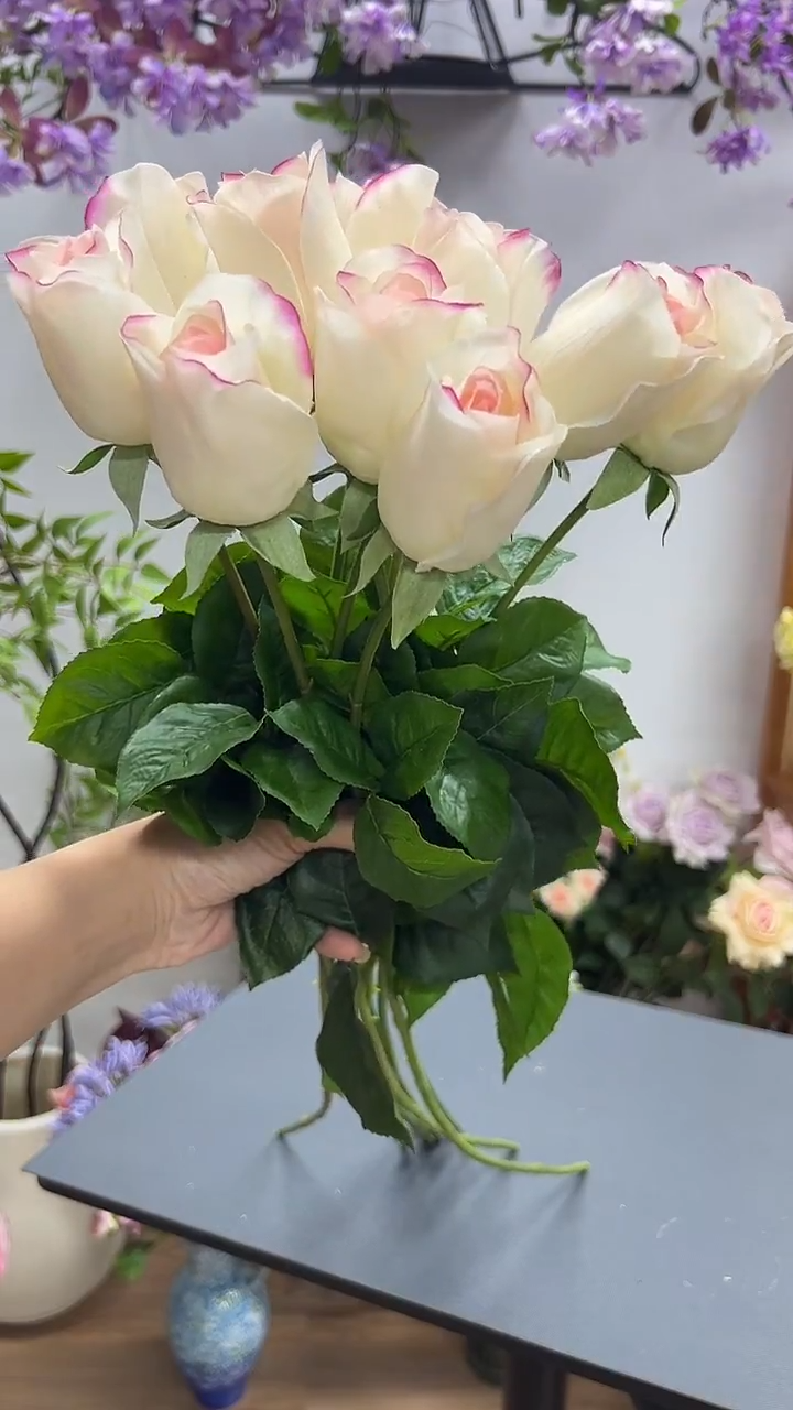 10枝奶粉色手感保湿花苞