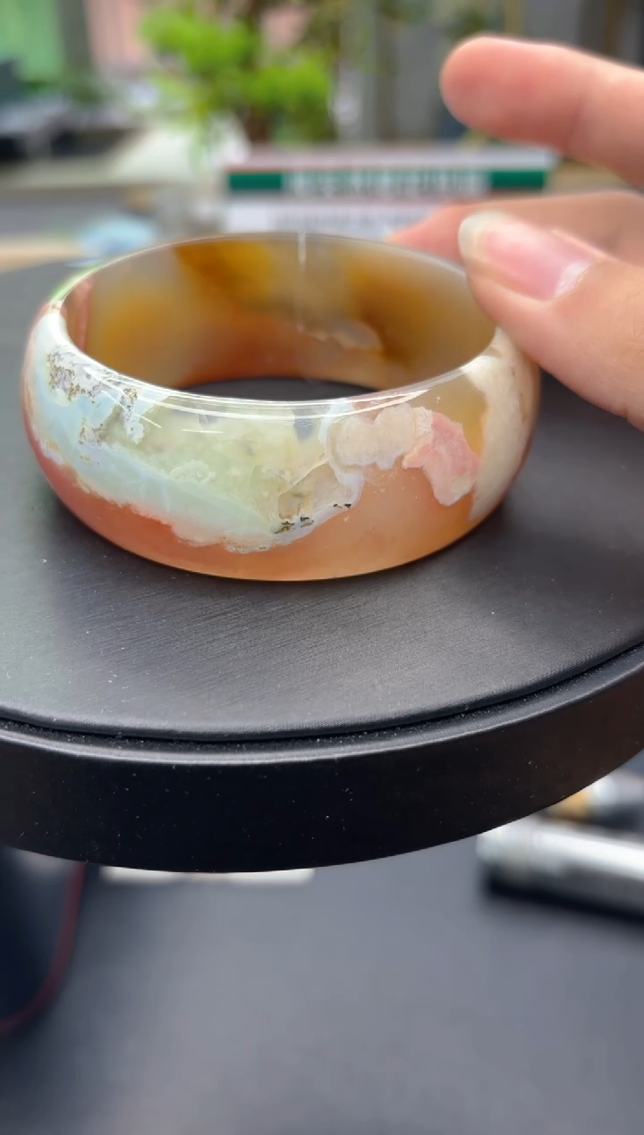 【闪购商品】石英质玉手镯未镶嵌C325(63圈)