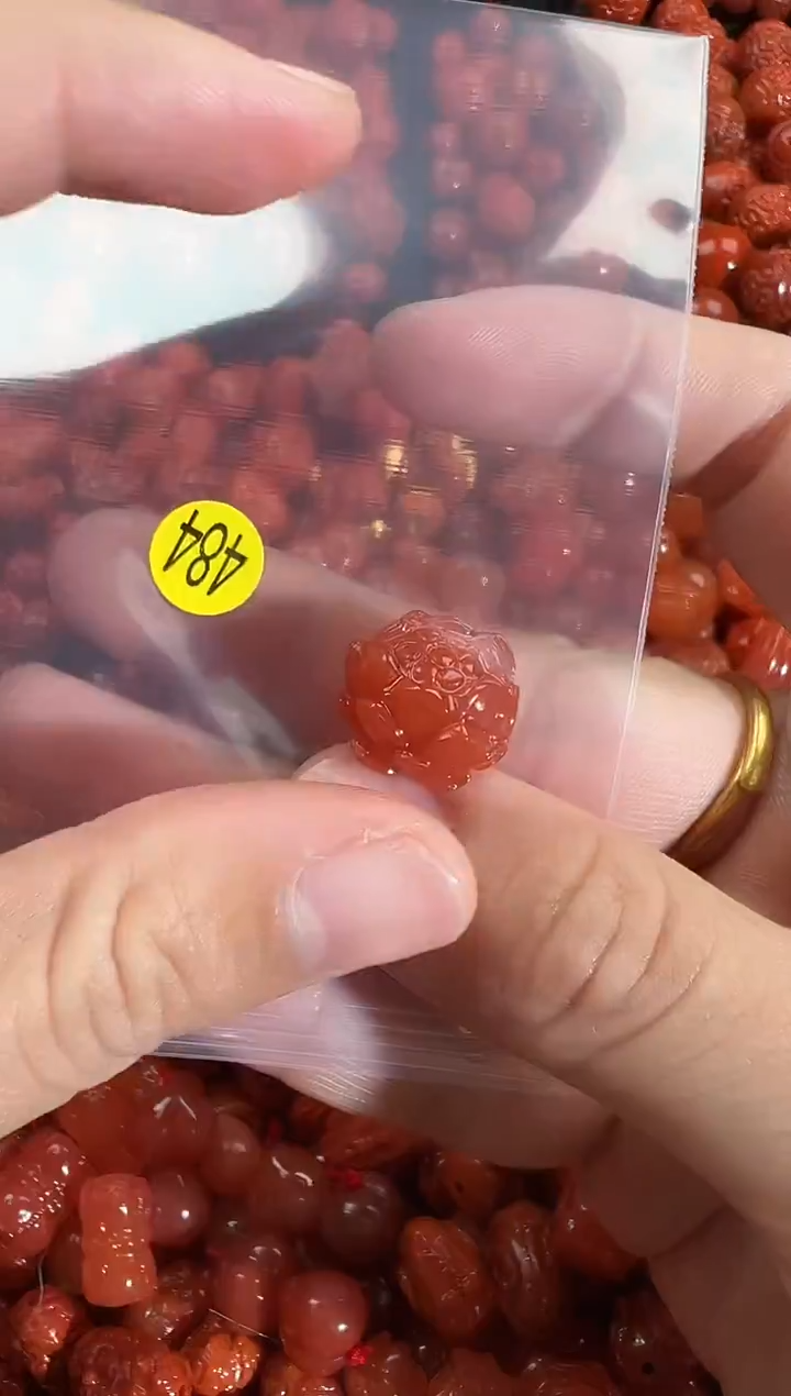 颈饰未镶嵌南红玛瑙1