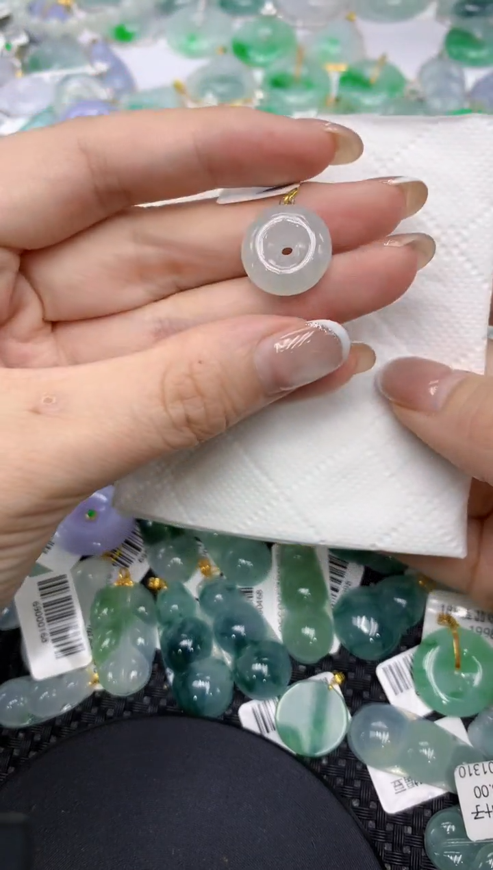 颈饰18K金镶嵌翡翠11111111