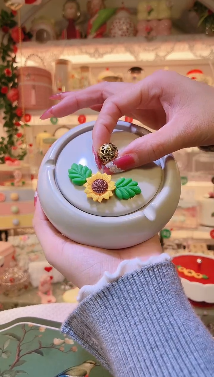 向日葵烟灰缸——小家焕新必备！