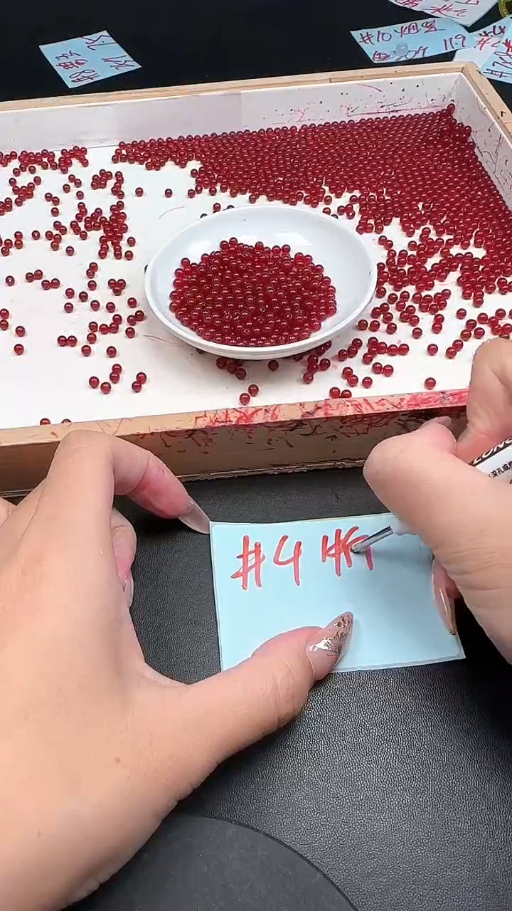 未镶嵌柿子南红玛瑙牛血红N335卡4mm散珠60颗