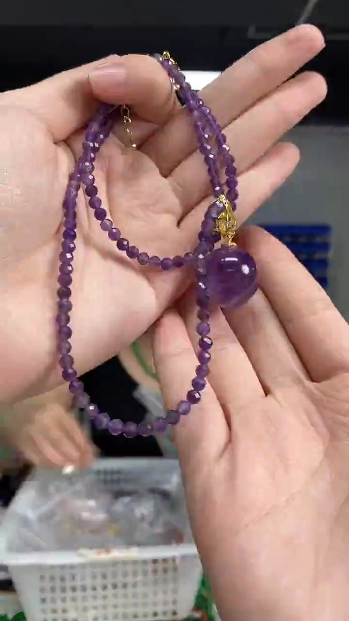 颈饰未镶嵌紫晶多样性发其一颜色微差