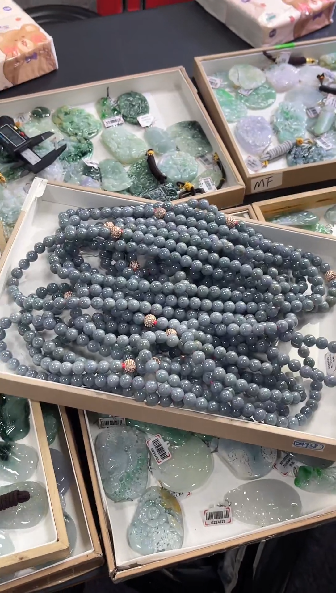 翡翠未镶嵌颈饰MFC0731110多样性发一