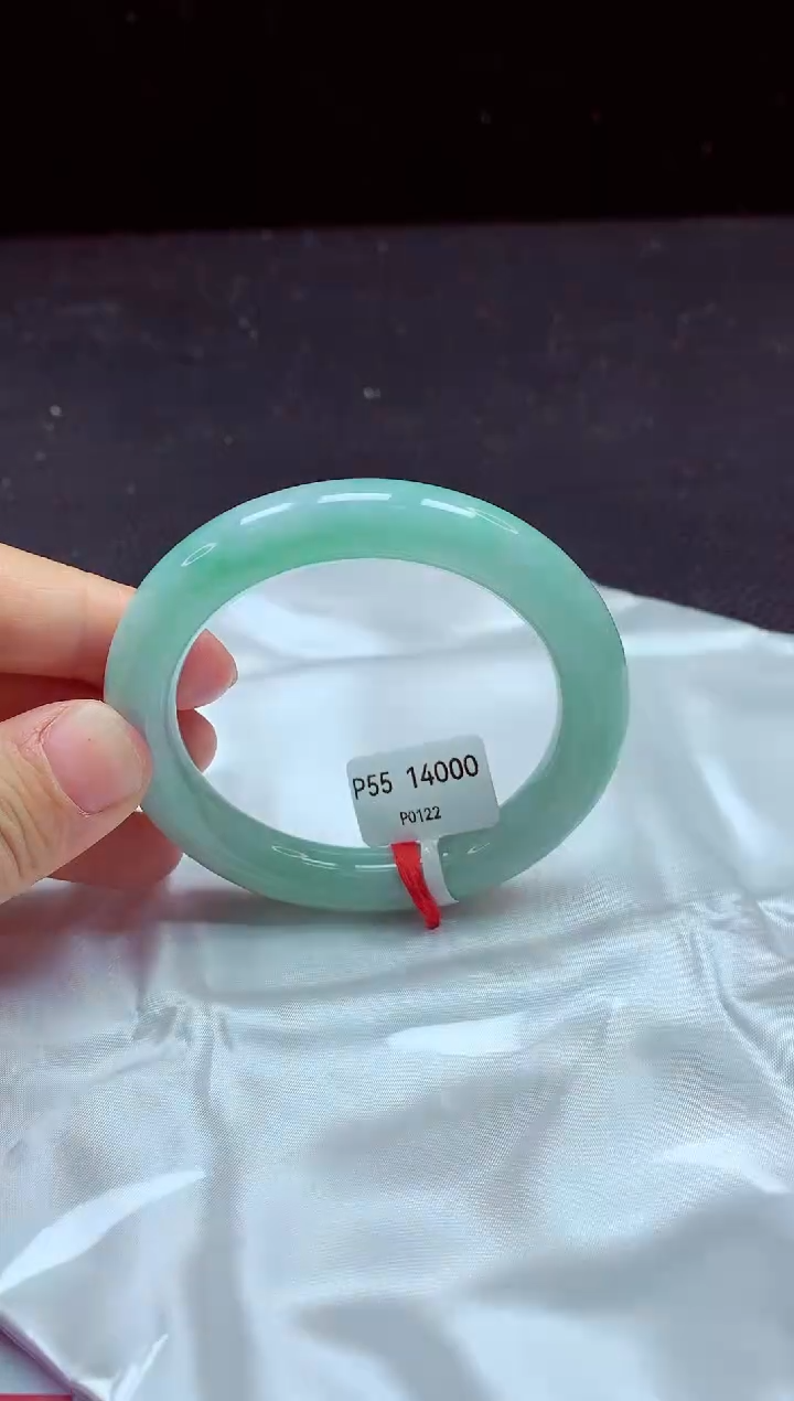 【闪购商品】翡翠手镯未镶嵌镯子55+