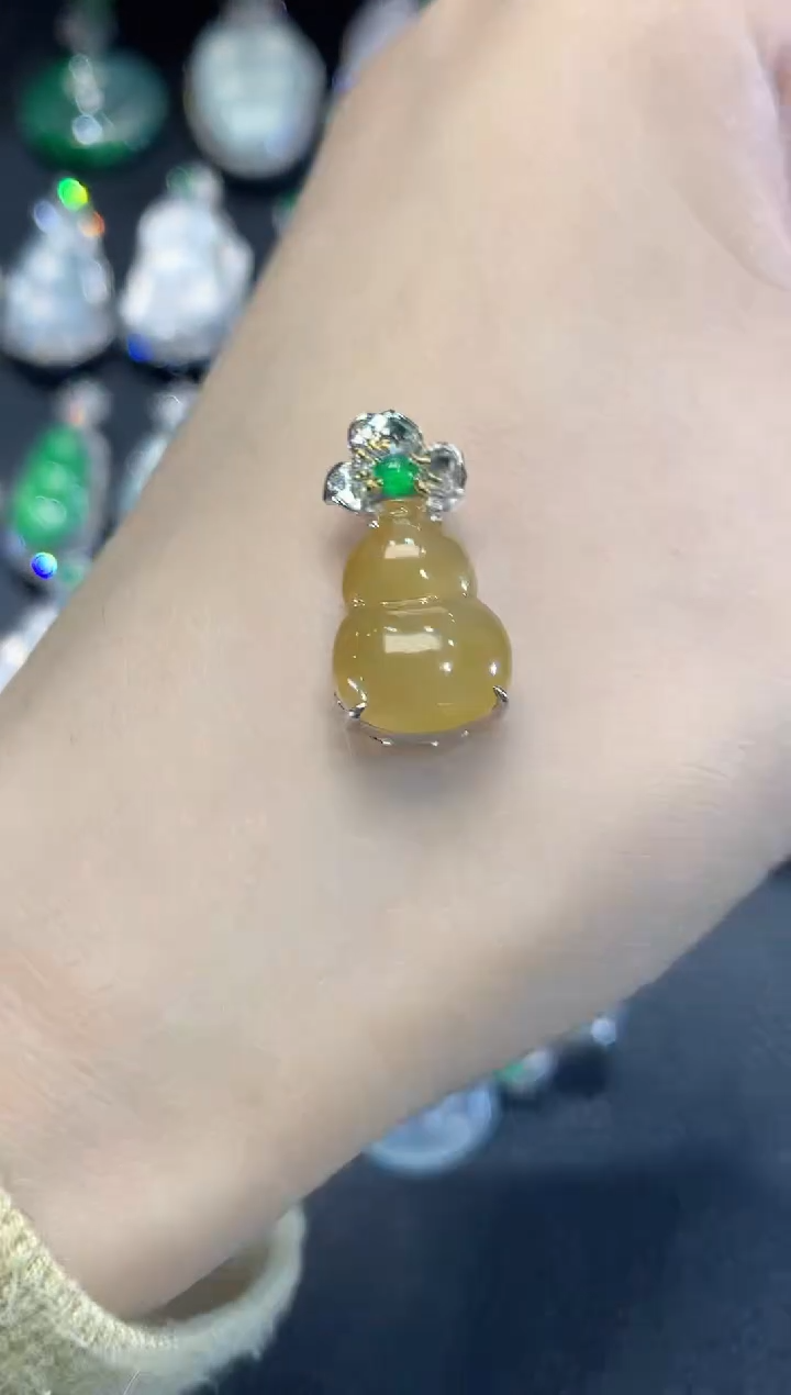 吊坠(不含链)18K金镶嵌翡翠A16翡翠