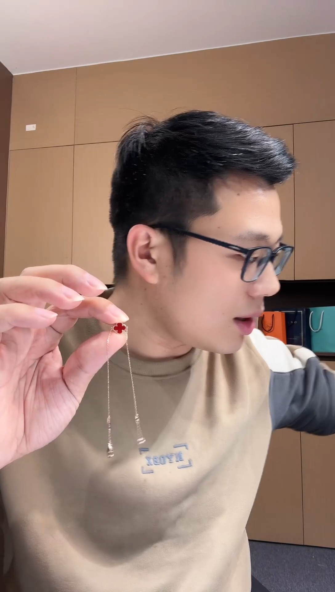 【闪购商品】玛瑙/玉髓手链18K金镶嵌红色k黄，小号单花手链GHJ