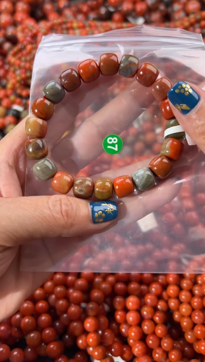 未镶嵌手串南红玛瑙1