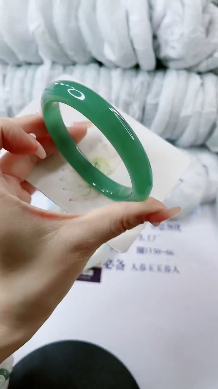 【闪购商品】石英质玉手镯未镶嵌0548649925-62