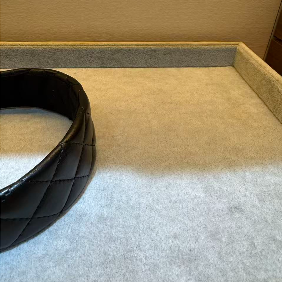 贸易公司单|CH黑色皮菱格LOGO发箍228