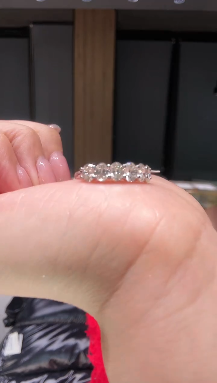 【闪购商品】钻石戒指18K金镶嵌BC0083-W 1.5克拉七公主