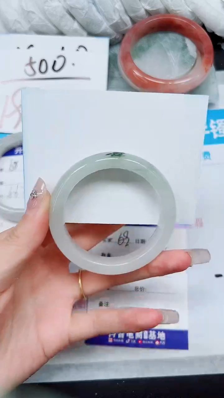 【闪购商品】石英质玉手镯未镶嵌A69-51`52`