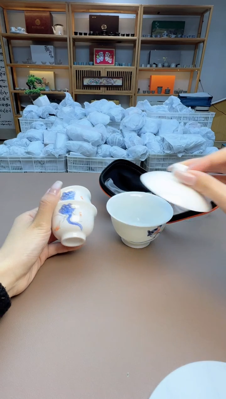 【闪购商品】摆件瓷制品S1111111111111