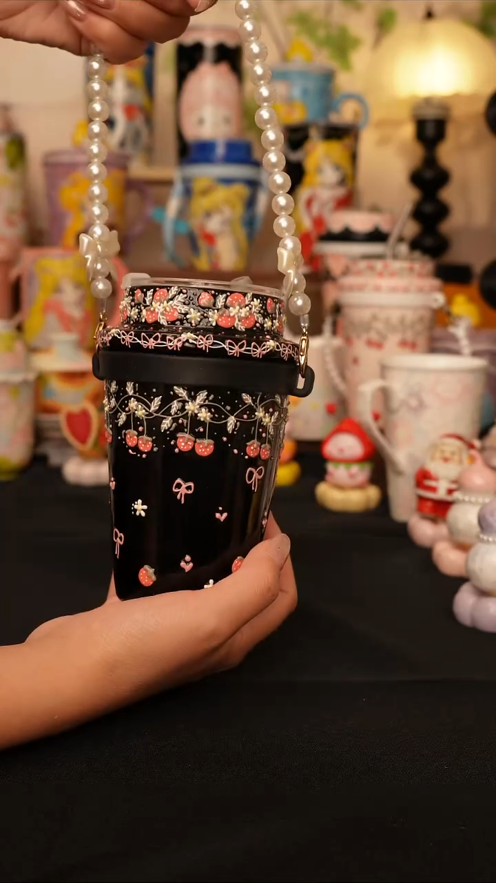 陶景德镇手绘的杯子 