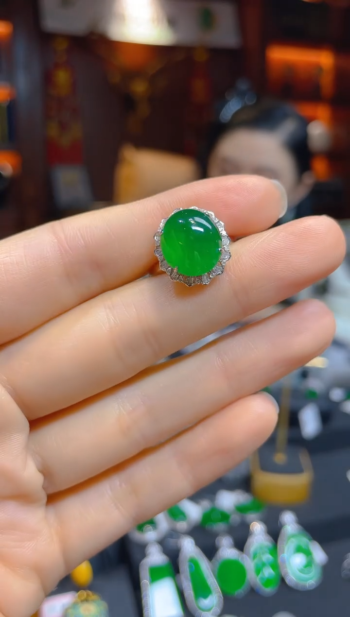 【闪购商品】翡翠戒指18K金镶嵌117539-天然A货翡翠