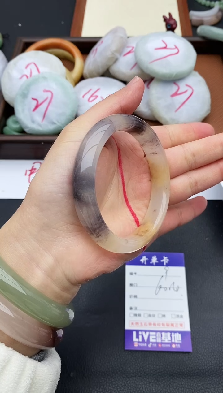 未镶嵌手镯石英质玉9+60.4