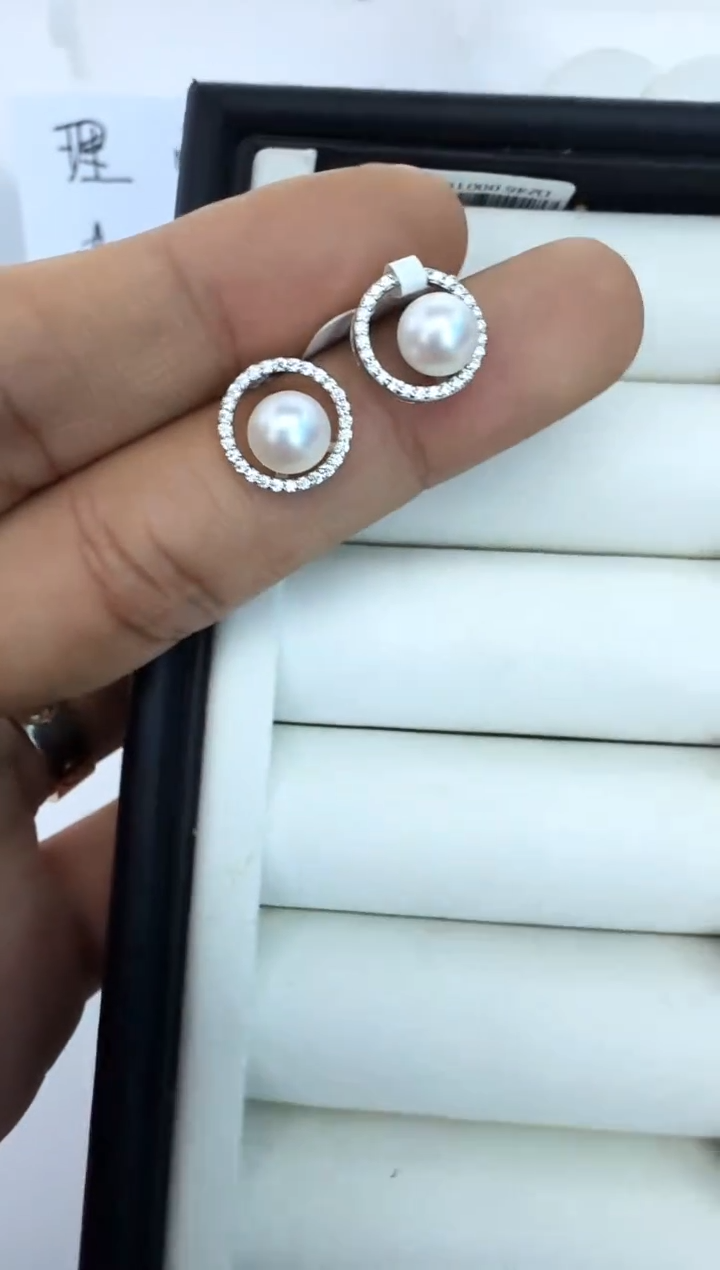 【闪购商品】海水珍珠耳饰银S925镶嵌耳钉