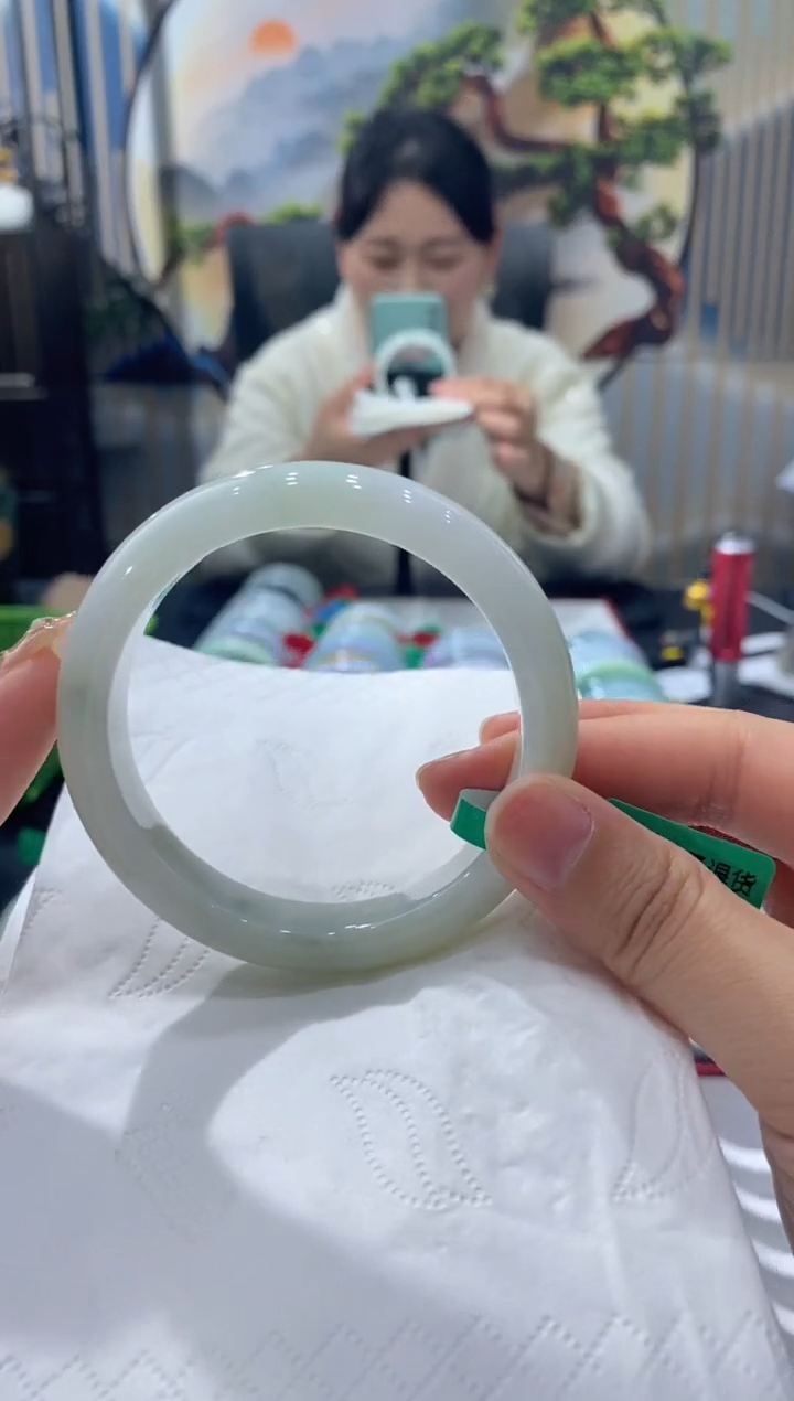 【闪购商品】翡翠手镯未镶嵌00003970