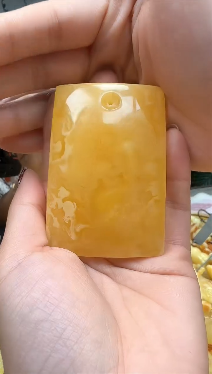 【闪购商品】琥珀裸石未镶嵌挂坠