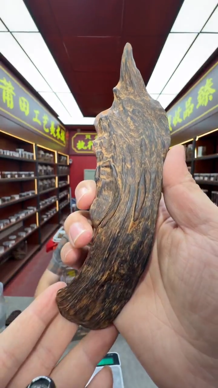沉香吊坠多样性发一