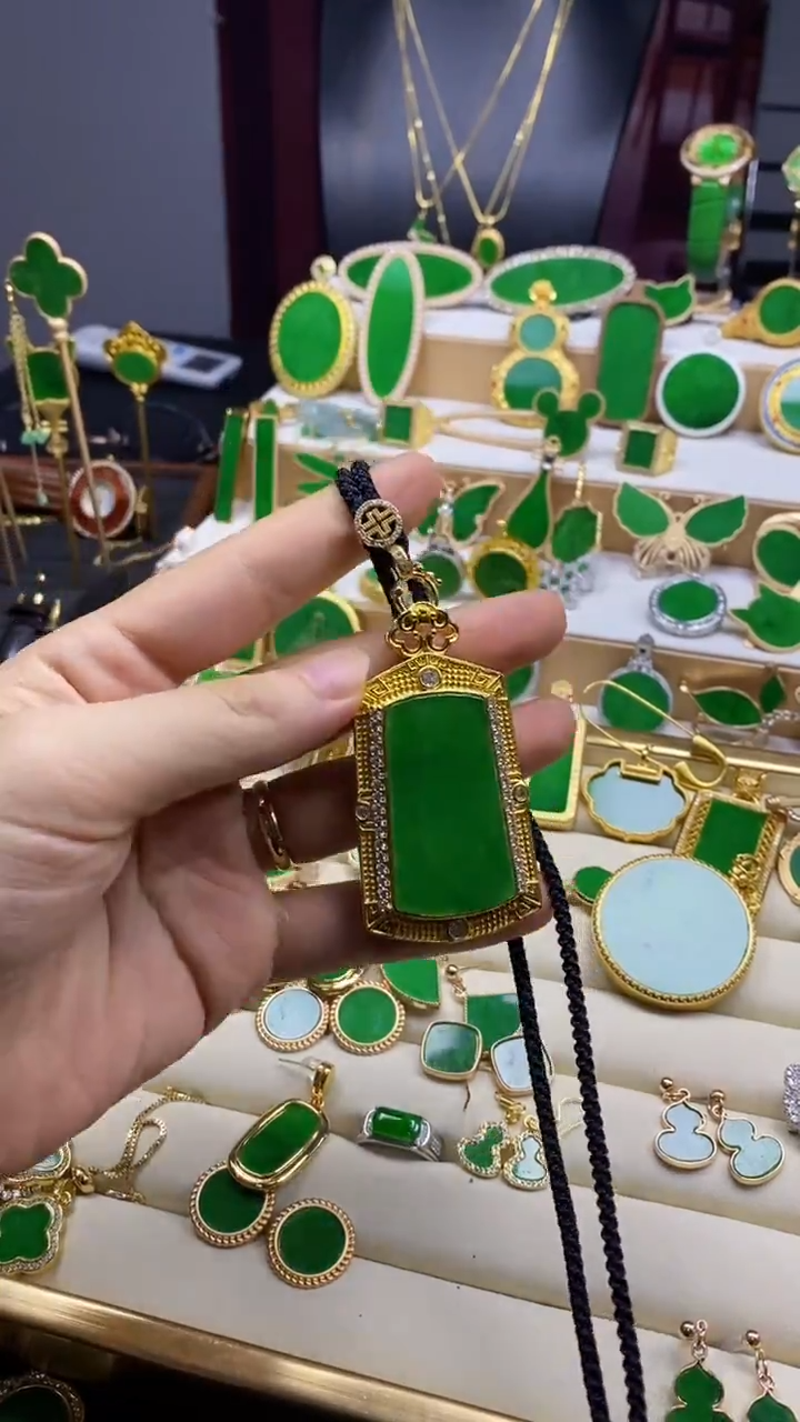 钛钢无大号时尚吊坠