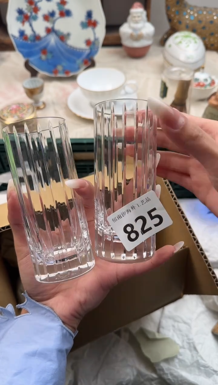 龙****心F          825