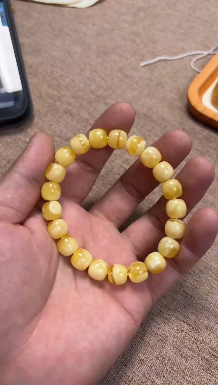 【闪购商品】蜜蜡裸石未镶嵌手串