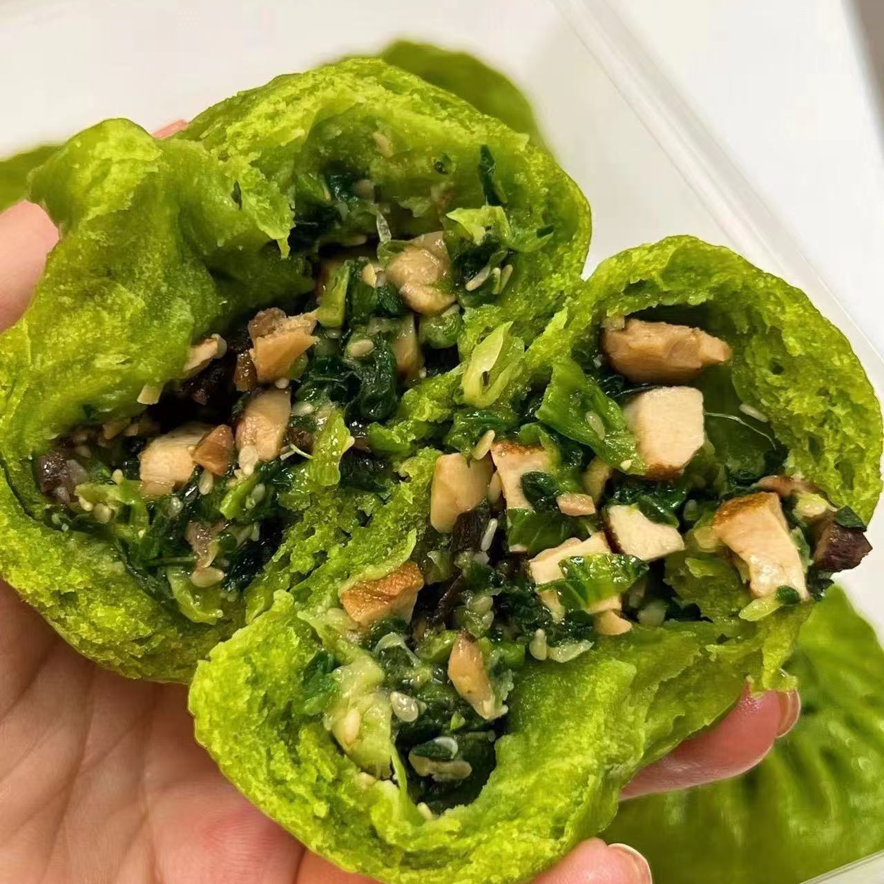 麻油青菜包，一盒6个90克的大包子，每人限购一单（不接受备注）