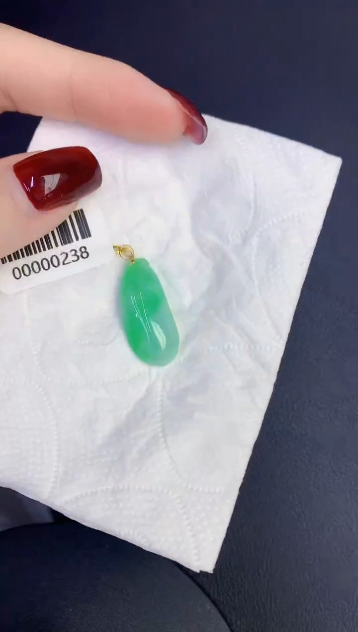 颈饰18K金镶嵌翡翠缅甸天然翡翠A货