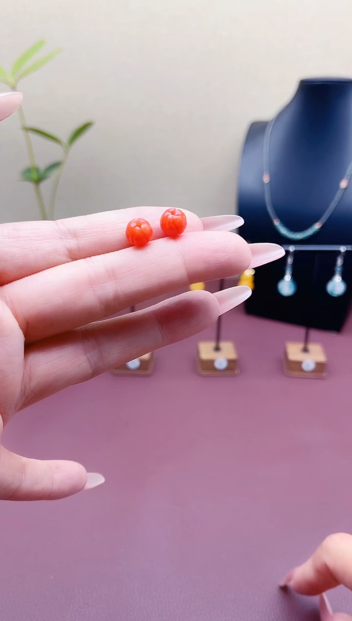 未镶嵌耳饰玛瑙/玉髓00红色南瓜耳钉