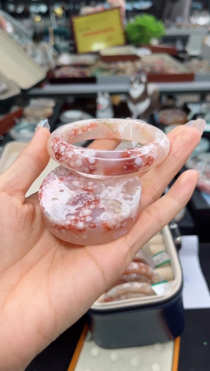 【闪购商品】石英质玉手镯未镶嵌55圈口（赠品镯心）6590554