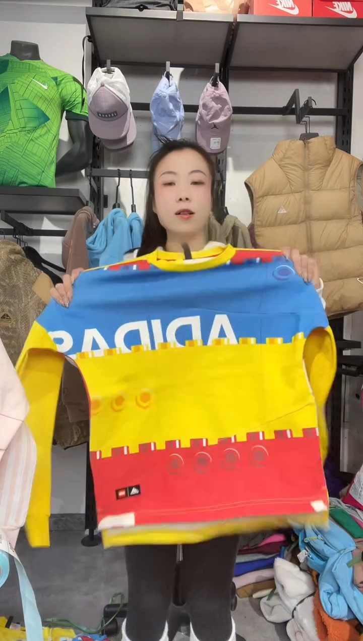 1433闪购编码  阿迪运动卫衣裤以直播间过款为准 尺码. 170